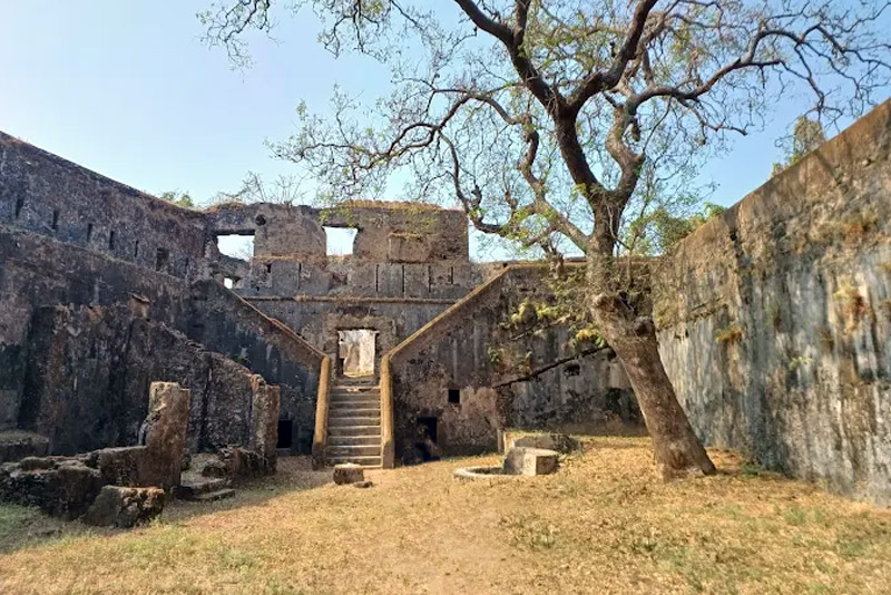 Mahim Fort